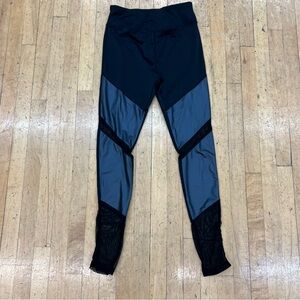 Curtain call dance leggings.